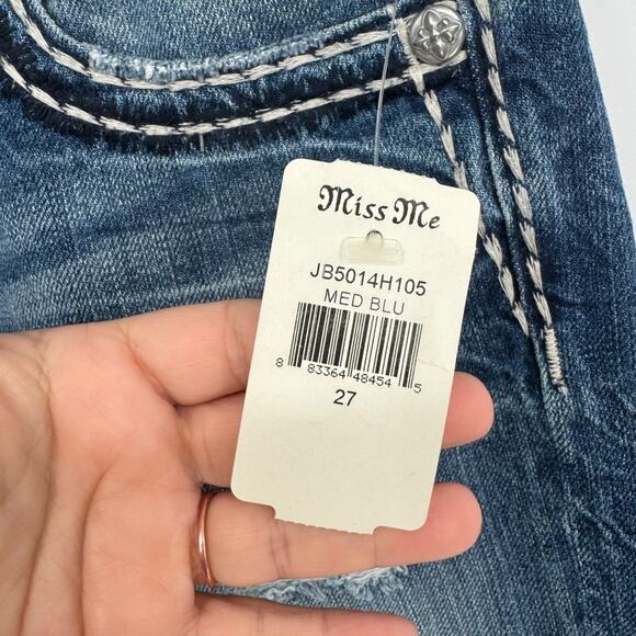 Miss Me Jeans Women's Size 27 Boyfriend Denim Shorts Cuffed Distressed Med Blue - Picture 4 of 8